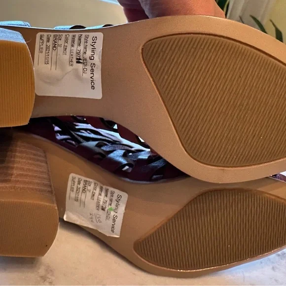 Soft High Quality Leather Women's Heels - Picture 5 of 5